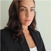 Ich bin in Berlin und kann Kindern Italienisch beibringen. Ich kann auch freundliche Gespräche führen. Ich bin unter der Woche vor